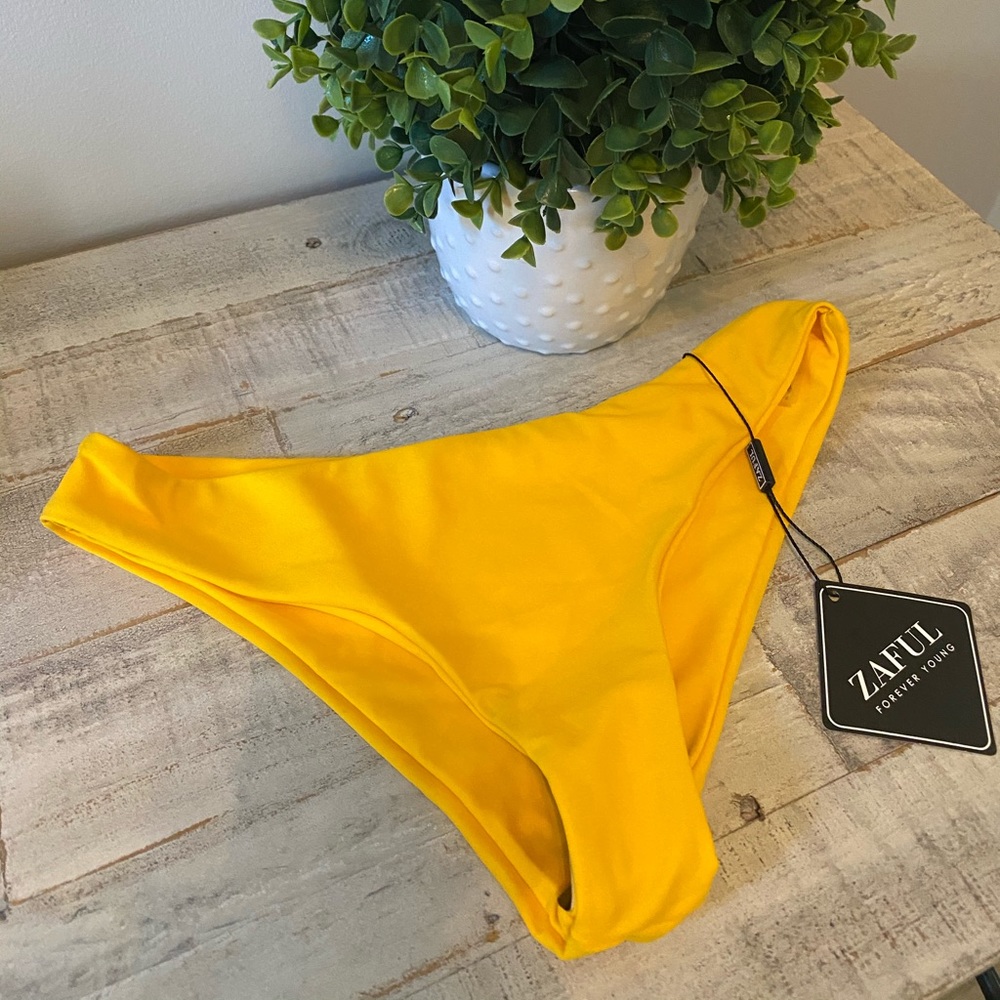 NWT Small Zaful Bikini Bottom